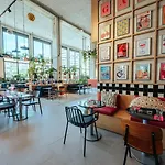 Hostel Jost Centre St Roch Montpellier