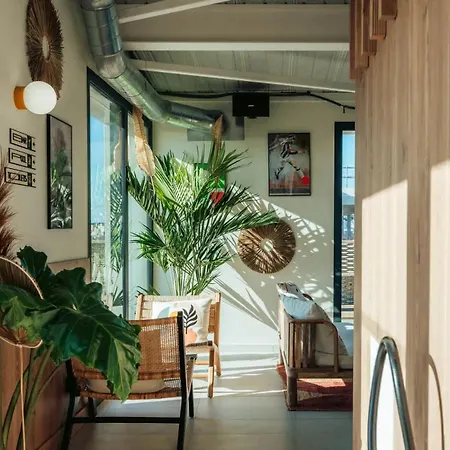 Jost Centre St Roch Auberge de jeunesse *